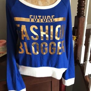 Future fashion blogger oversized shirt revelation